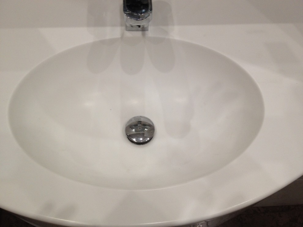 Обложка проекта: столешница в ванной комнате