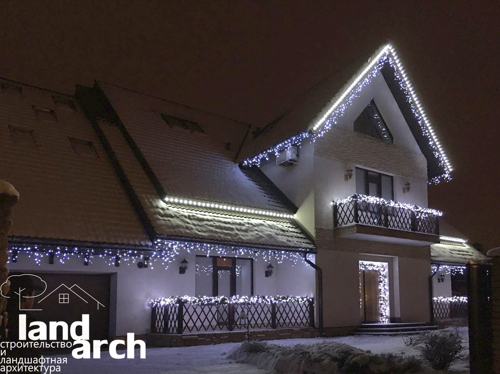 Праздничная подсветка частных домов