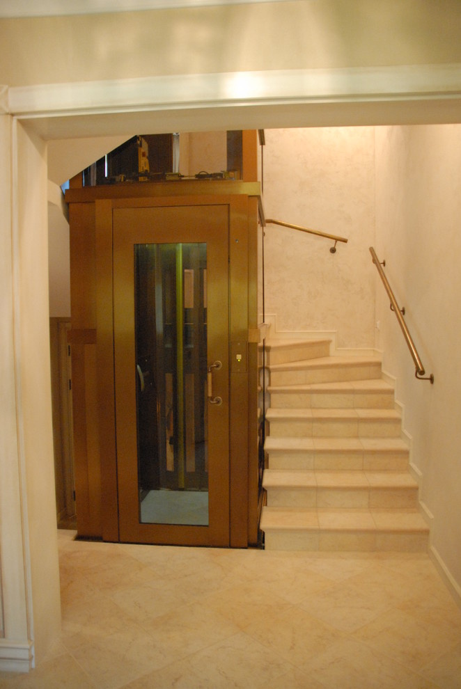 "восемь уровней для трех поколений"