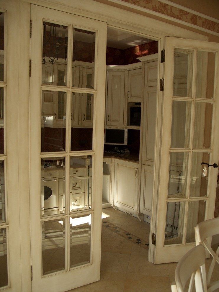 "восемь уровней для трех поколений"