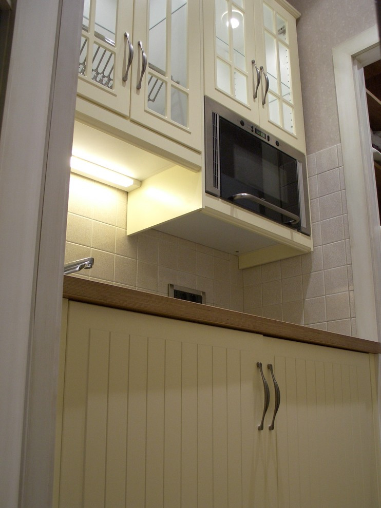 "восемь уровней для трех поколений"