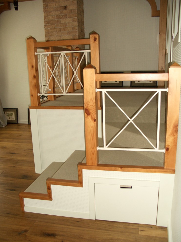 Обложка проекта: "восемь уровней для трех поколений"