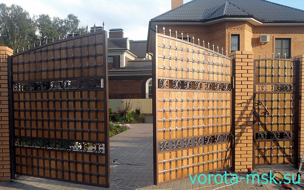 Распашные ворота