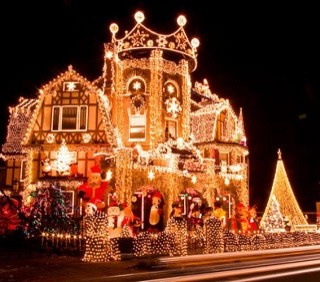 Новогоднее украшение домов