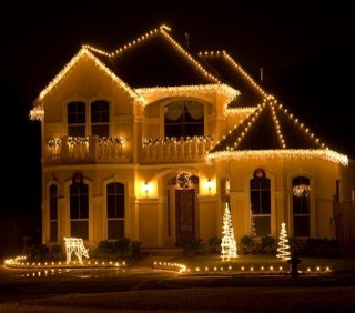 Новогоднее украшение домов