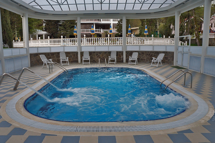 Бассейны уличные