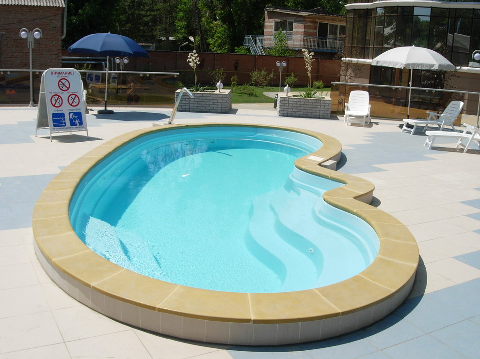 Басейны композитные