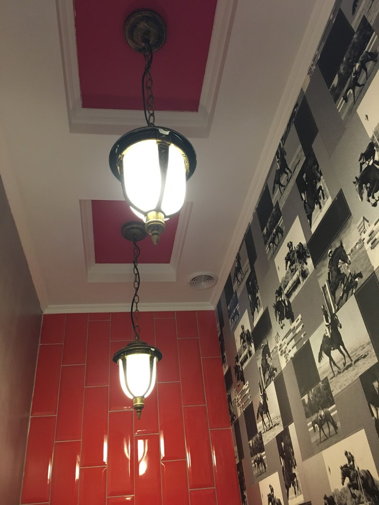 Обложка проекта: Чехов в красном