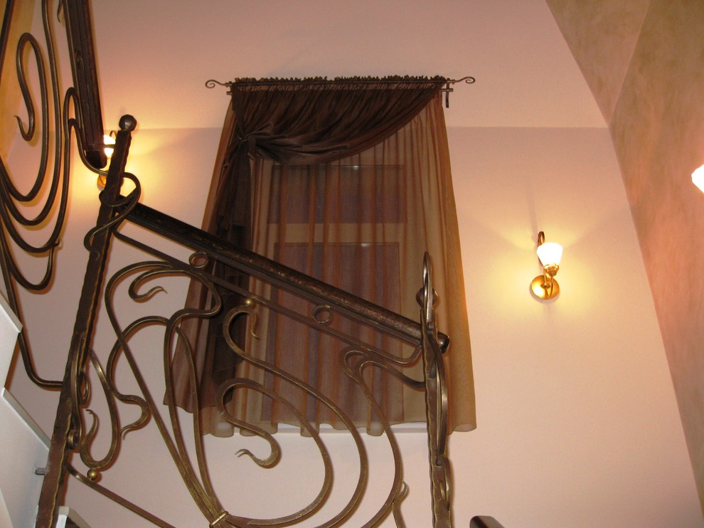 Оформление текстилем нестандартных окон