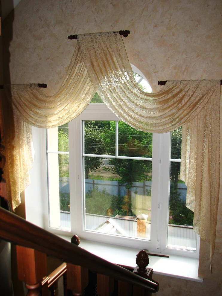 Оформление текстилем нестандартных окон