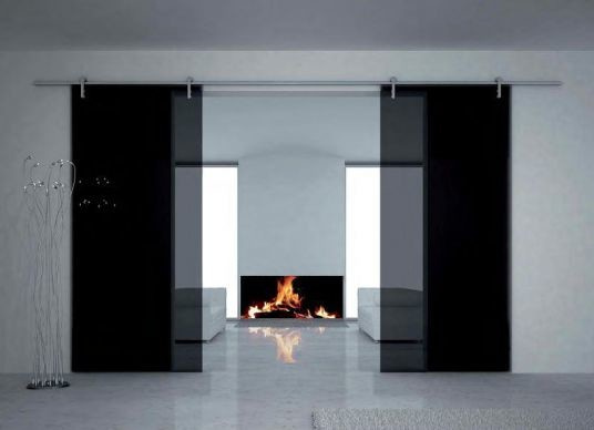 Стеклянные раздвижные двери