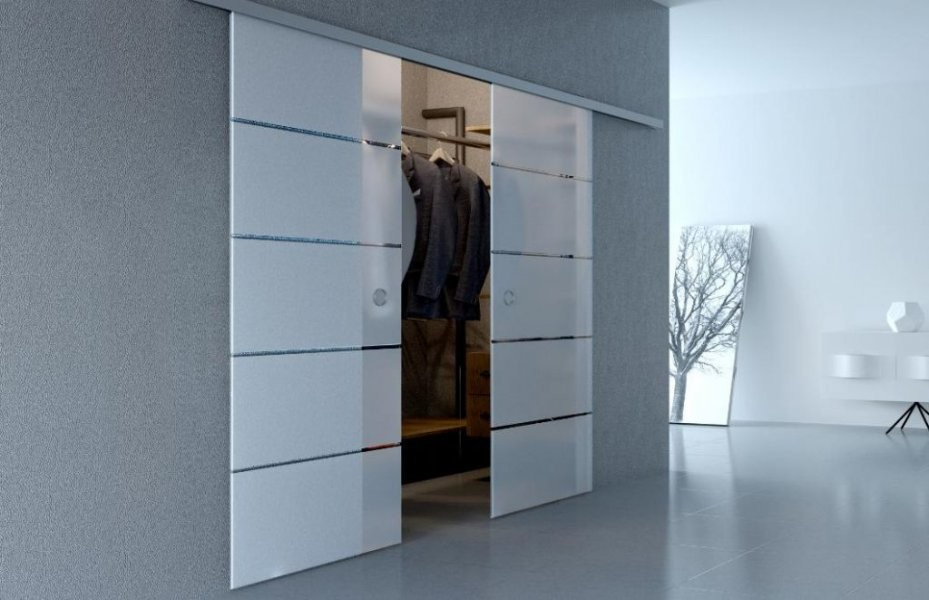 Стеклянные раздвижные двери