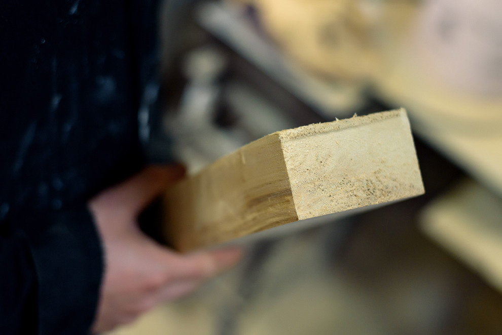 Фотографии из мастерской мебельного реставратора