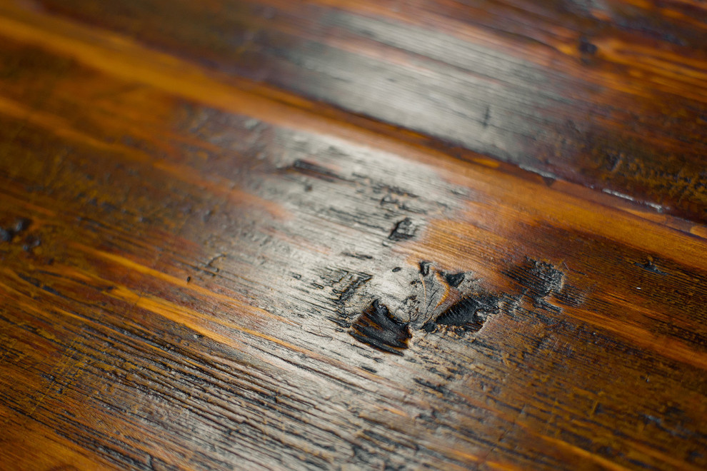 Фотографии из мастерской мебельного реставратора