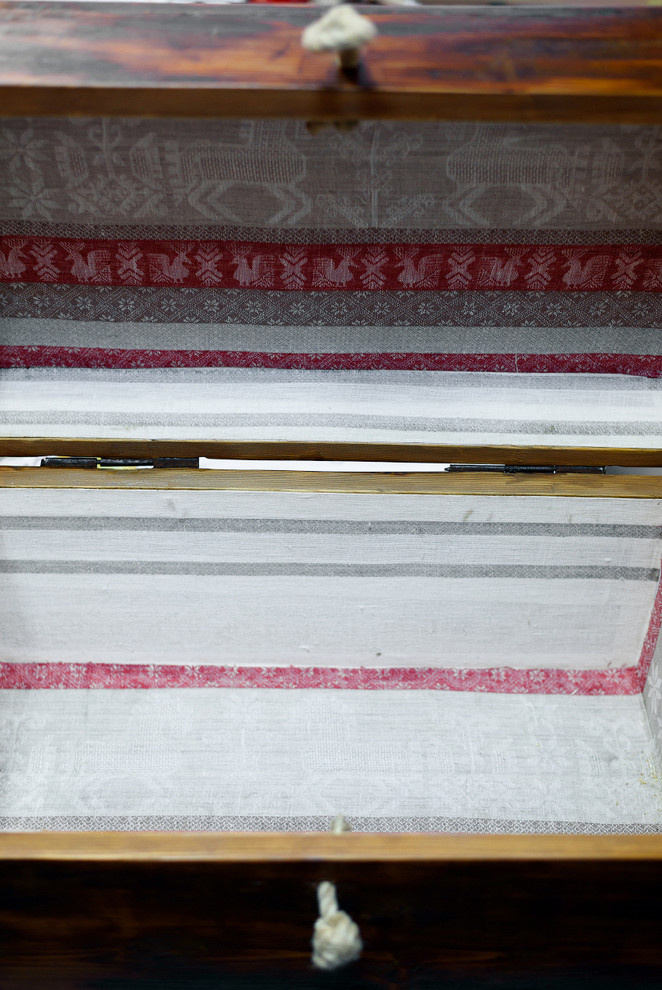 Фотографии из мастерской мебельного реставратора