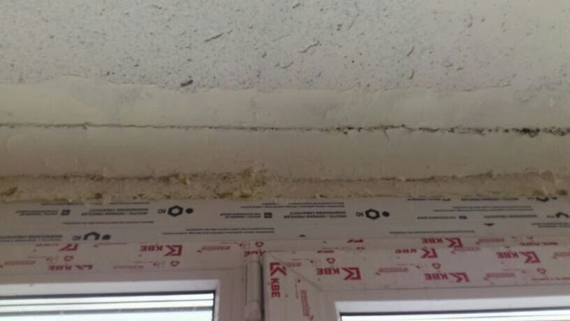 удаление конденсата с металлического козырька лоджии