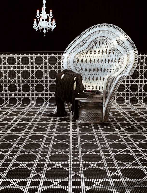 Крупный формат + мозаика.