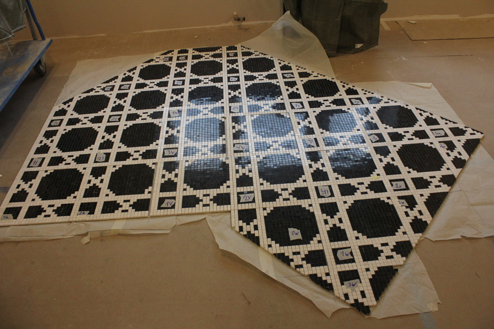 Крупный формат + мозаика.