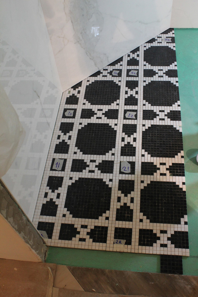 Крупный формат + мозаика.