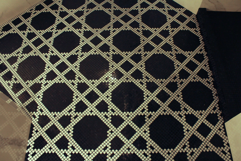 Крупный формат + мозаика.