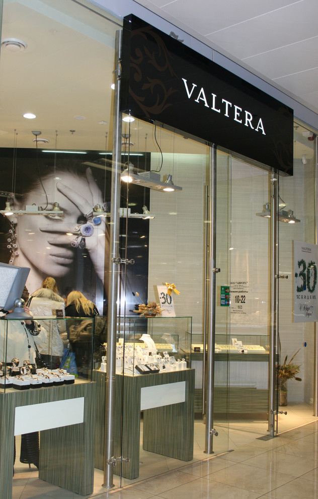 Интерьер ювелирного магазин "Вальтера" в ТЦ "Европейский"