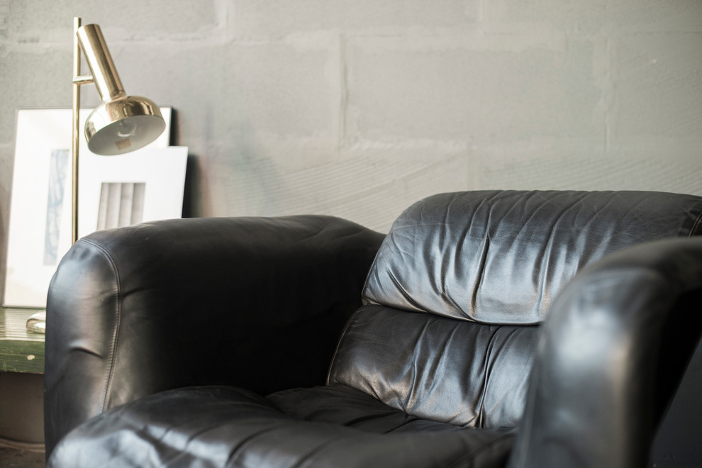 Портрет: В гостях у Татьяны директора магазина винтажной мебели Repeat Story