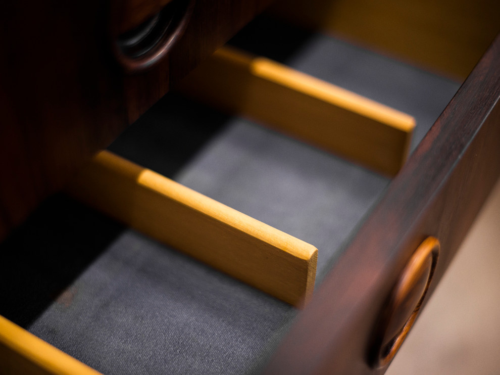 Портрет: В гостях у Татьяны директора магазина винтажной мебели Repeat Story