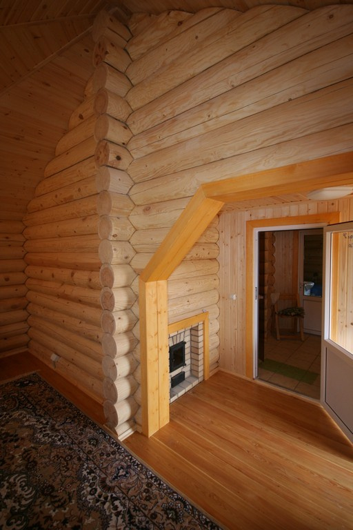 Баня из оцилиндрованного бревна "Песня"