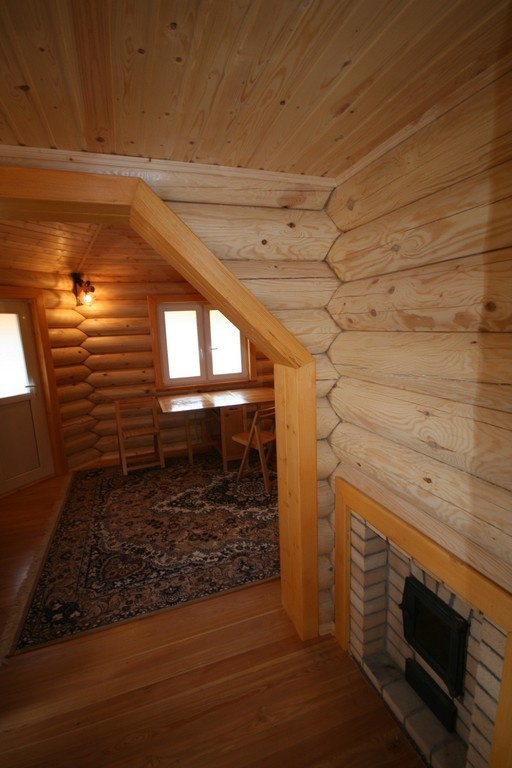 Баня из оцилиндрованного бревна "Песня"