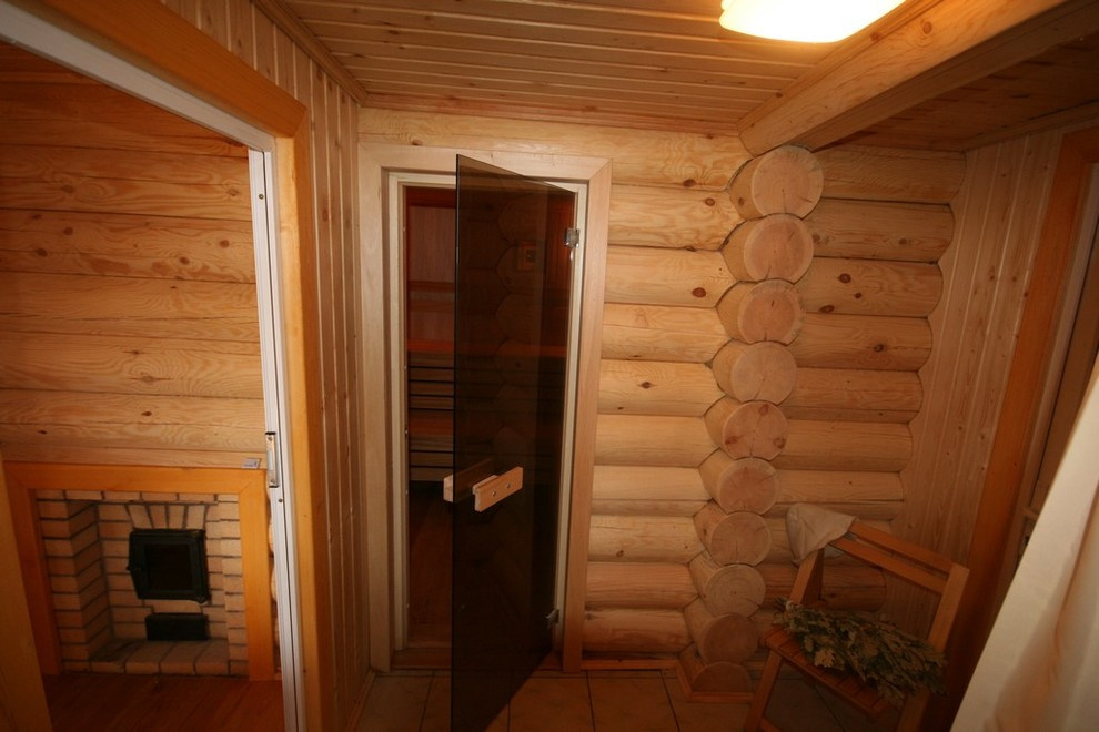 Баня из оцилиндрованного бревна "Песня"