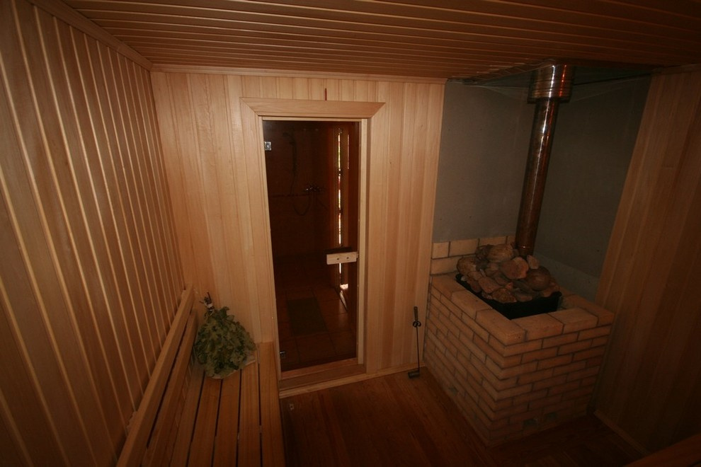 Баня из оцилиндрованного бревна "Песня"