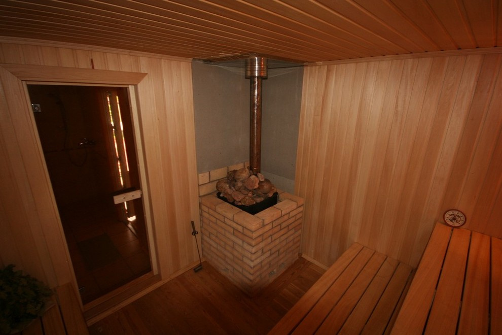 Баня из оцилиндрованного бревна "Песня"