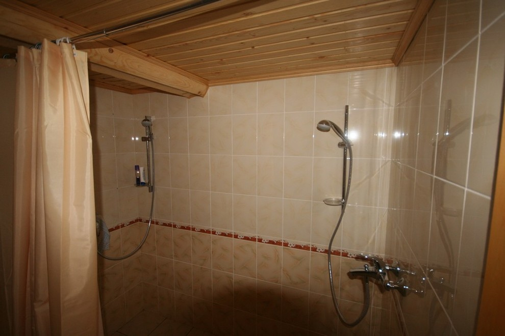 Баня из оцилиндрованного бревна "Песня"