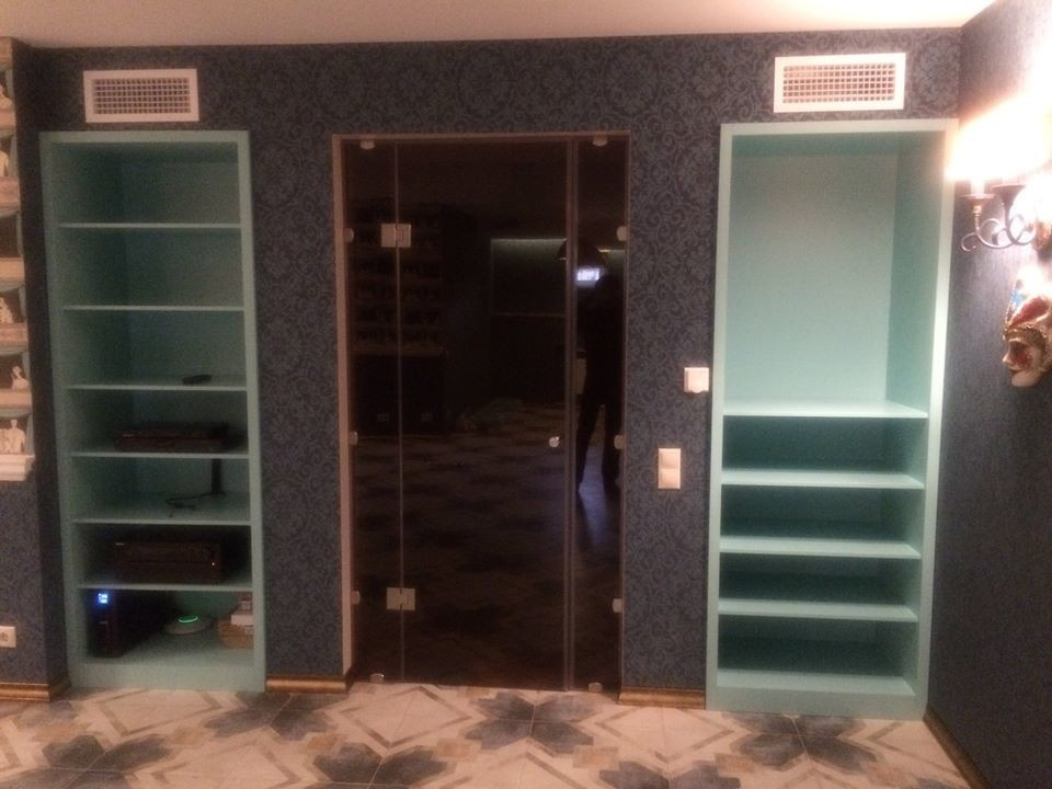 Двери из стекла