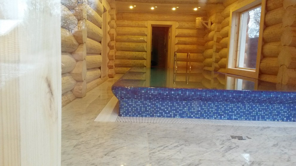 Бассейн в банном комплексе