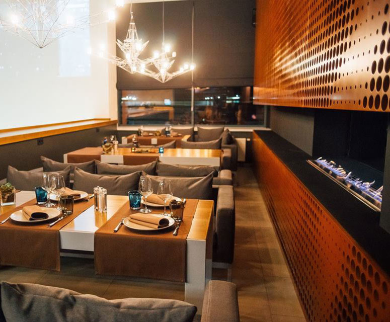 Биокамин в ресторане