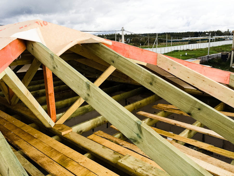 Хороший вопрос: Зачем нужна гидроизоляция кровли...