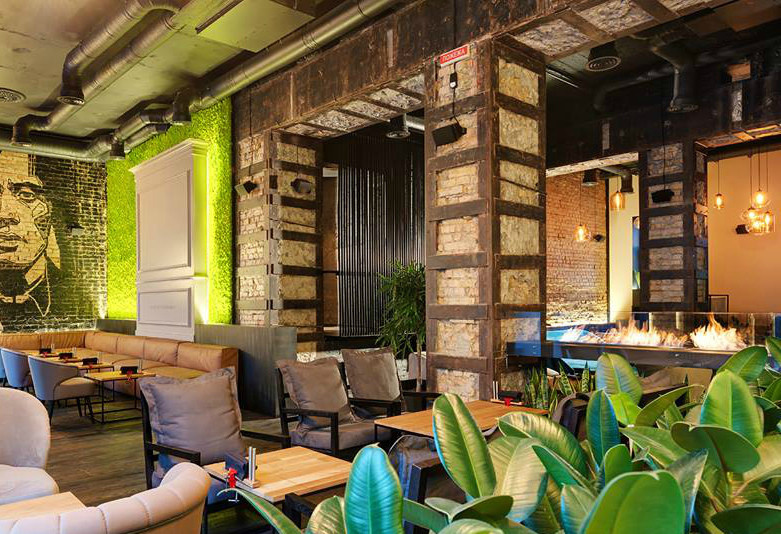 Биокамин в ресторане