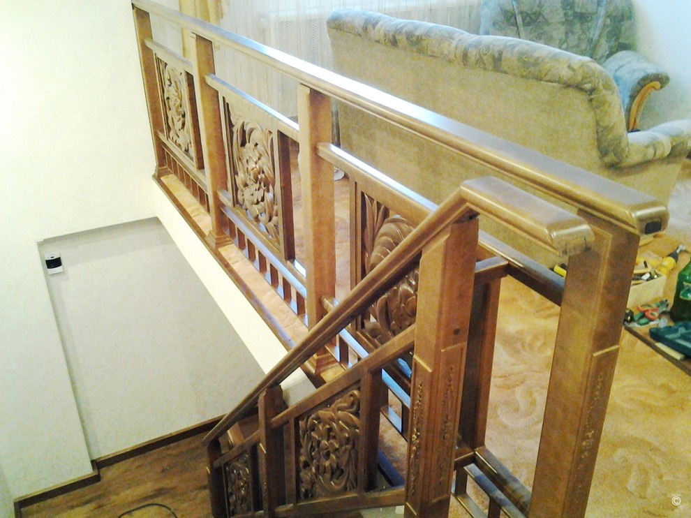 Деревянная лестница