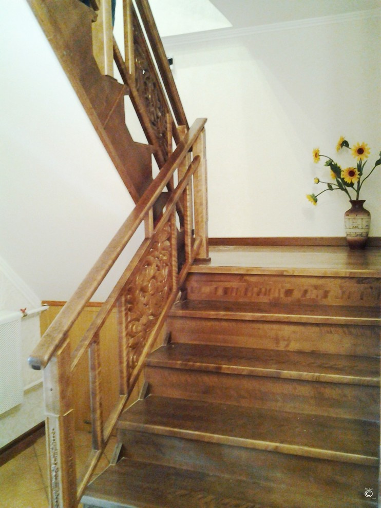 Деревянная лестница