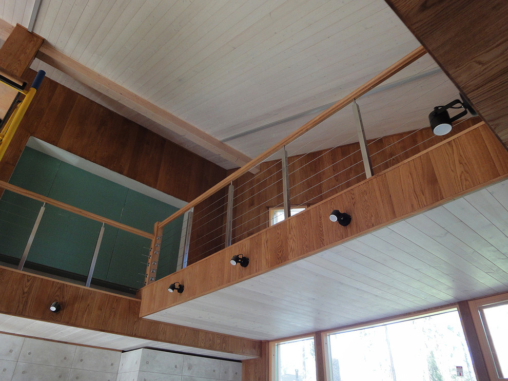 Лестница на второй этаж в Комарово