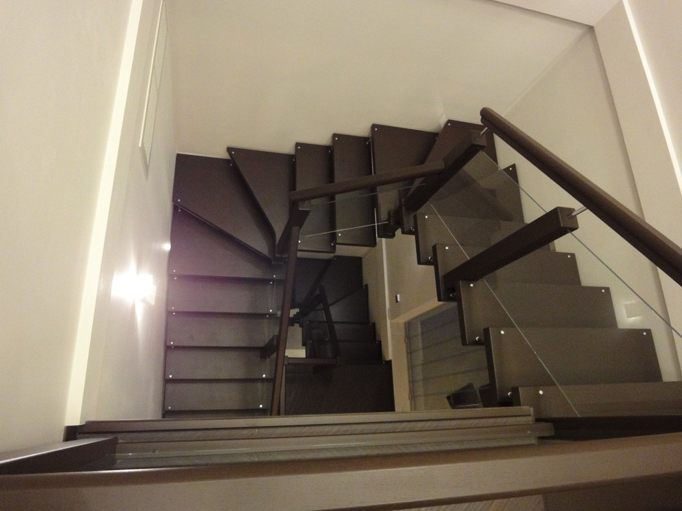 Лестница Armani на второй этаж