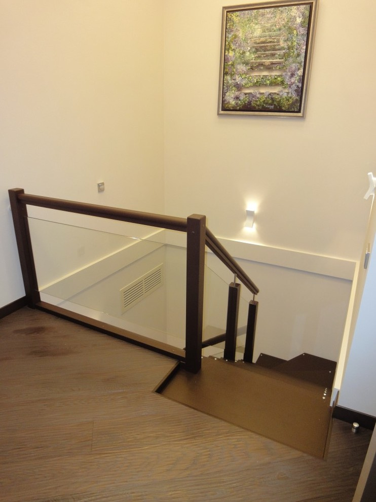 Обложка проекта: Лестница Armani на второй этаж