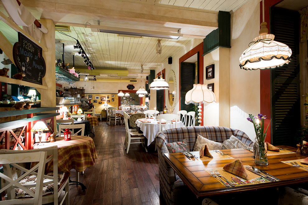 Ресторан "Гости" в Петербурге по Малой Морской улице