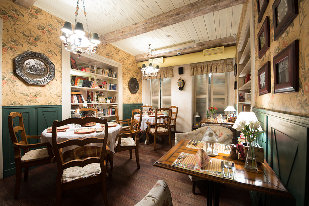 Ресторан "Гости" в Петербурге по Малой Морской улице