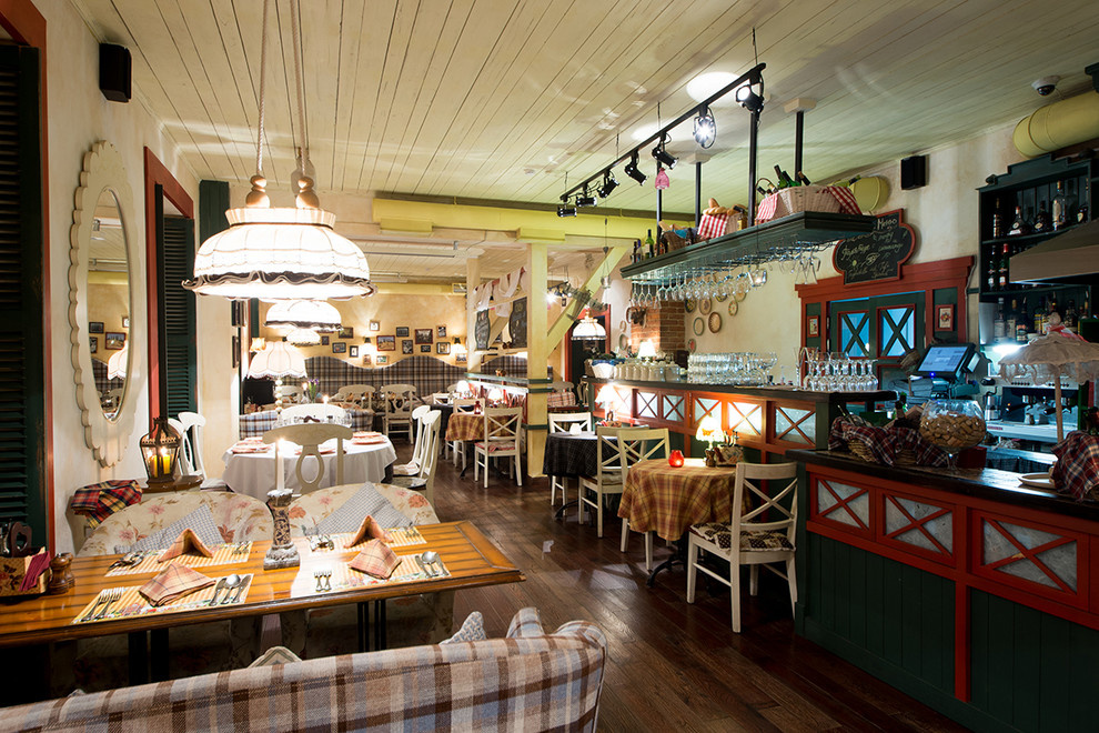 Ресторан "Гости" в Петербурге по Малой Морской улице