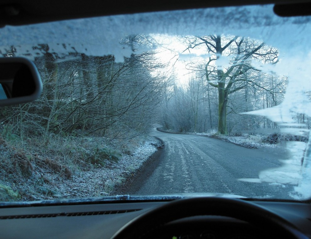 Обложка проекта: Zeit für einen Wechsel: das müssen Sie über Winterreifen wissen