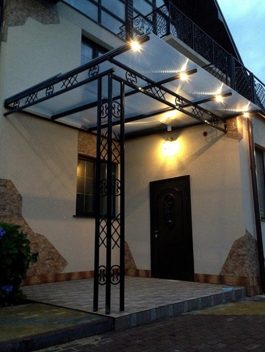 Навес с освещением