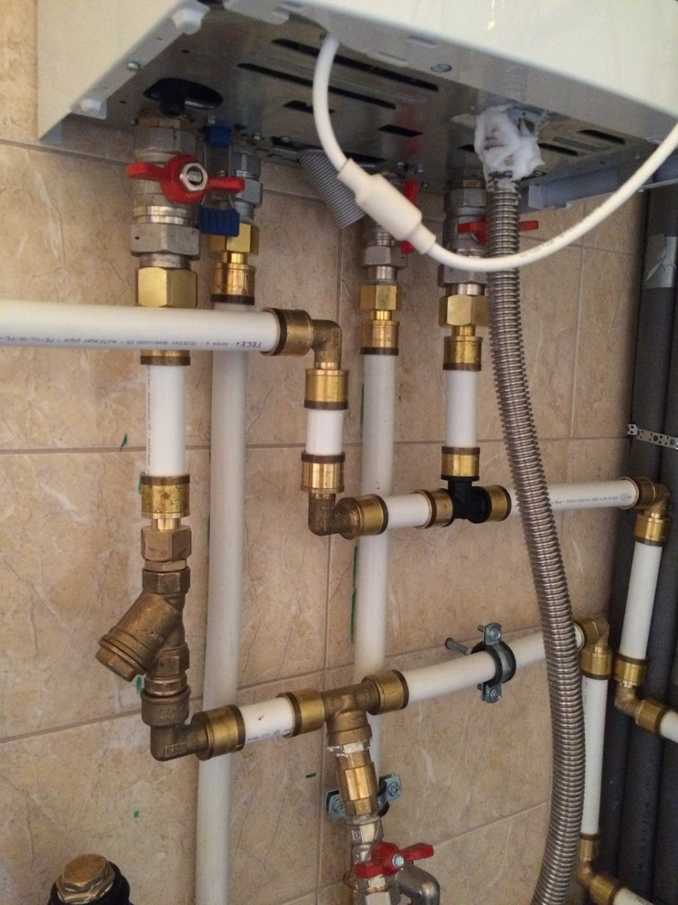 Подсоединение котла к системе отопления и ГВС