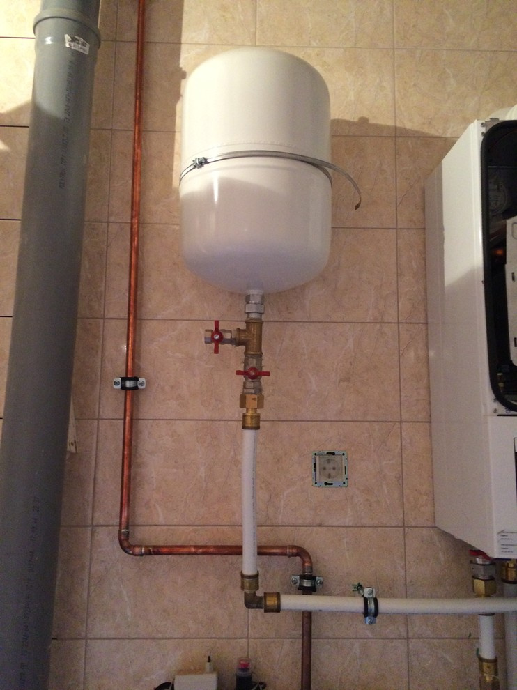 Дополнительный расширительный бак CO